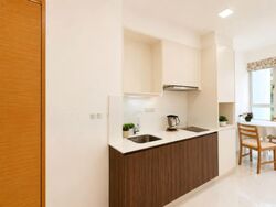 Vacanza @ East (D14), Condominium #554811381